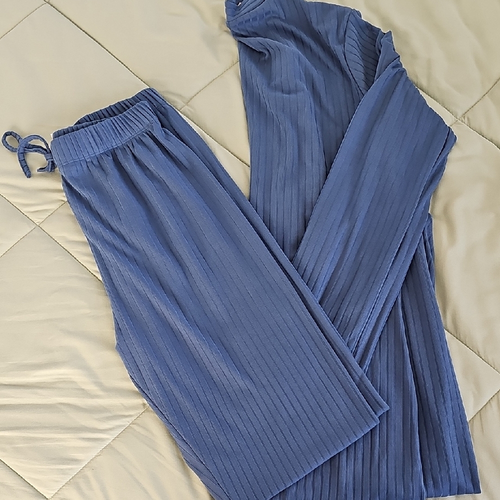 Blue Ribbed Lounge Set